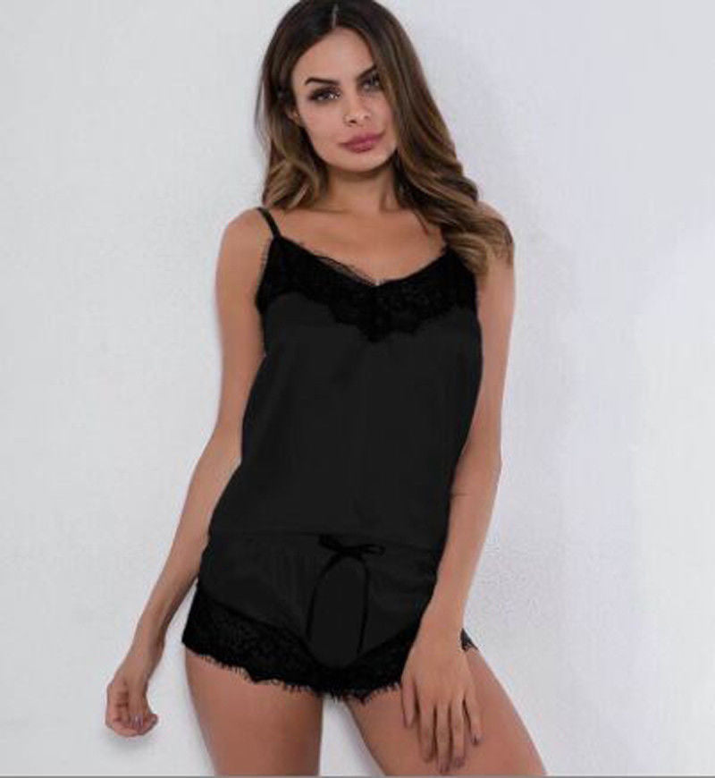 Women's lace pajamas set