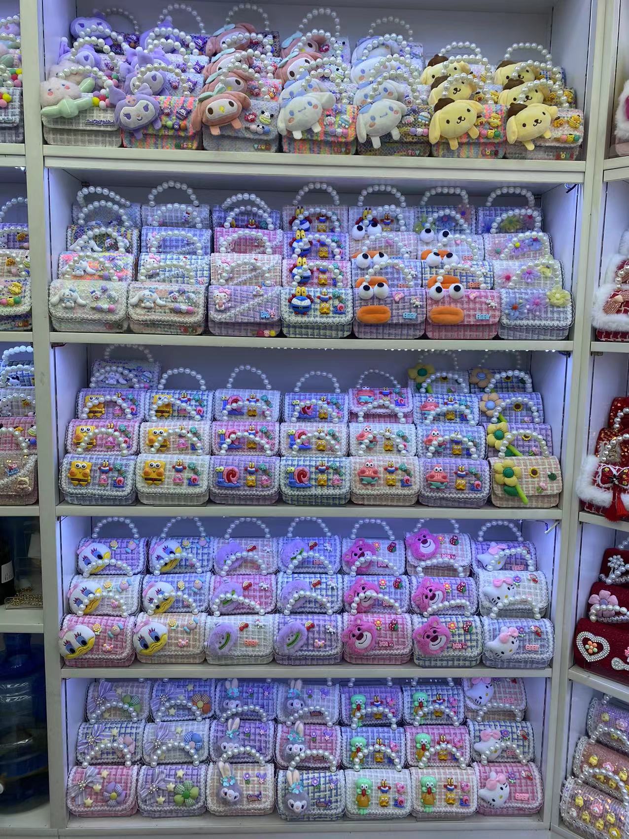 Lotes de 40 Carteras de Niñas