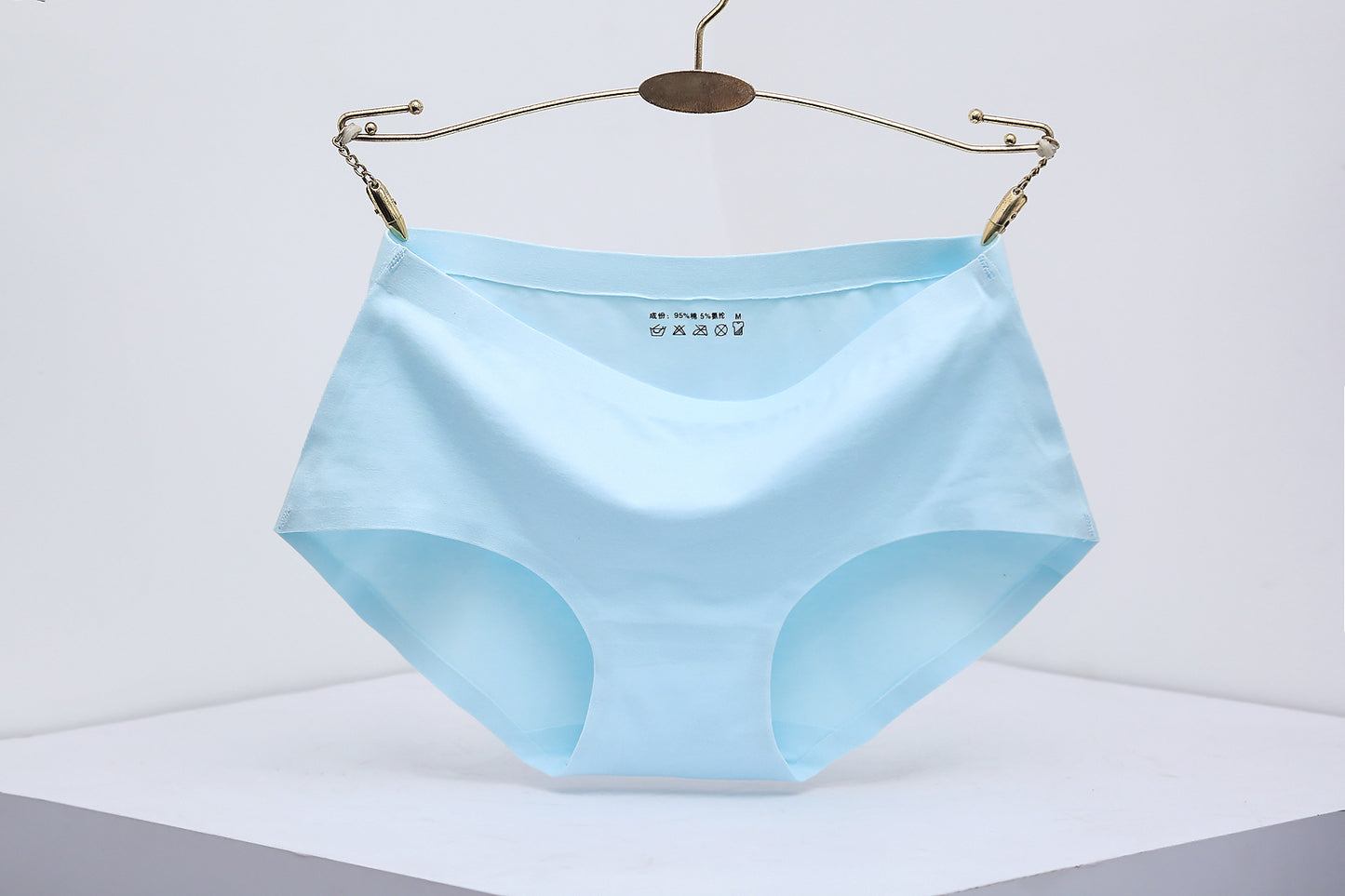 One Piece Seamless Women's Underwear Mid-waist Sexy Cotton Briefs
