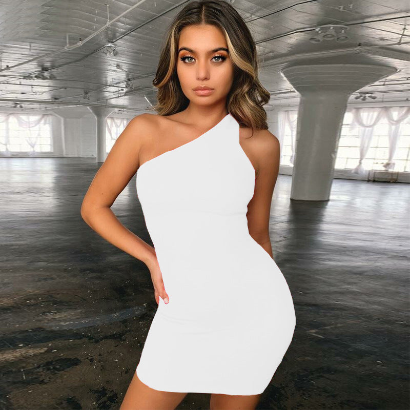Solid color sleeveless women's dress