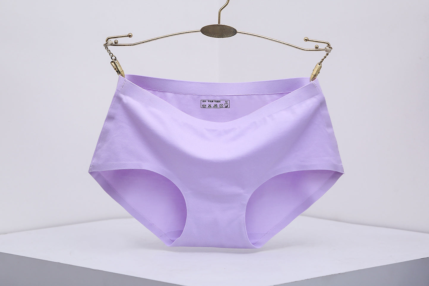 One Piece Seamless Women's Underwear Mid-waist Sexy Cotton Briefs