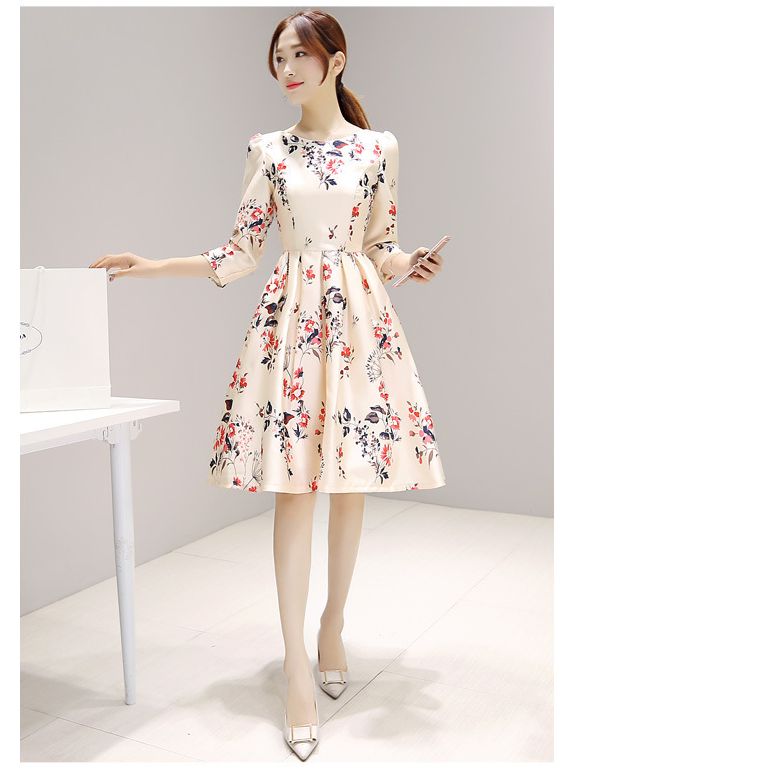 Summer Korean Version Of The New Three-Quarter Sleeve Dress Temperament Base Slim A-Line Skirt