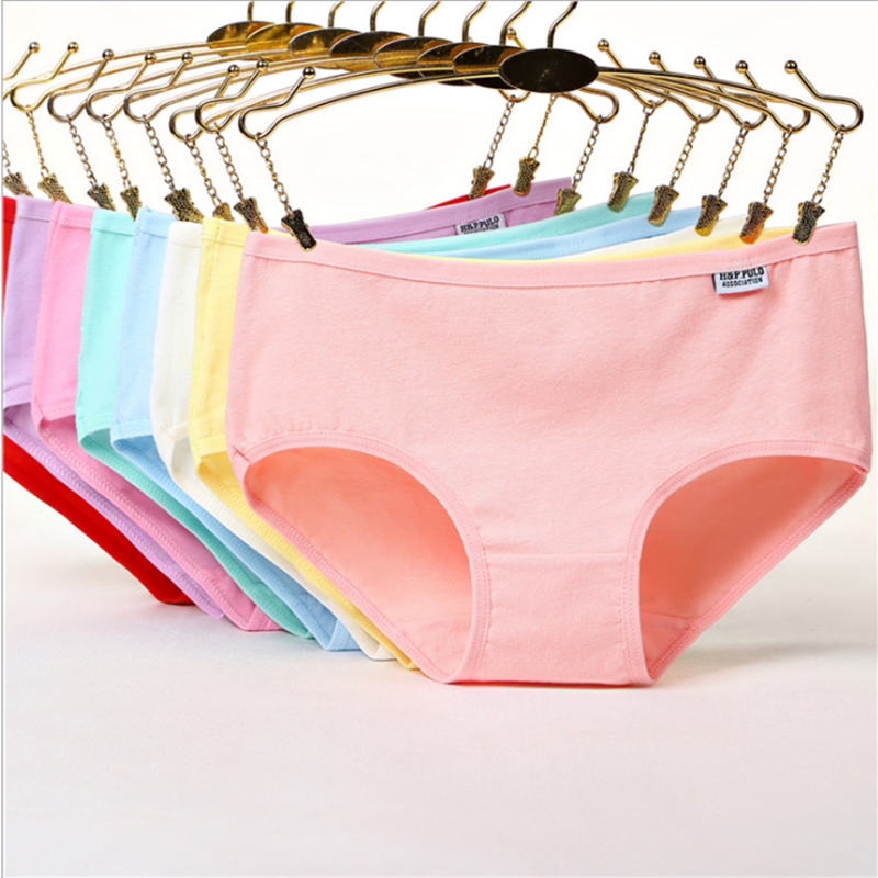 Mid-waist Seamless Solid Color Thin Triangle Shorts