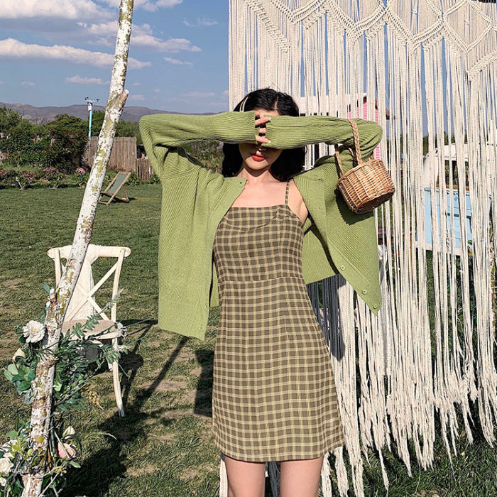 Early Spring Korean Version Of The New Avocado Green Retro Plaid Suspender Skirt