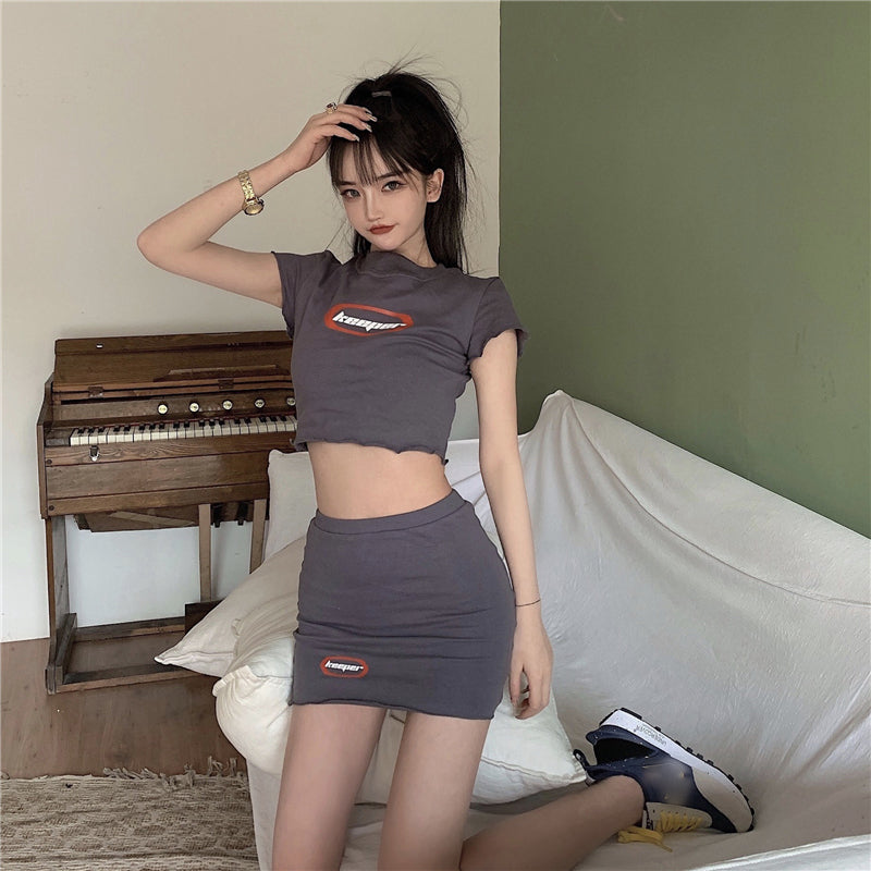 Hip - hugging skirt two-piece fashion set