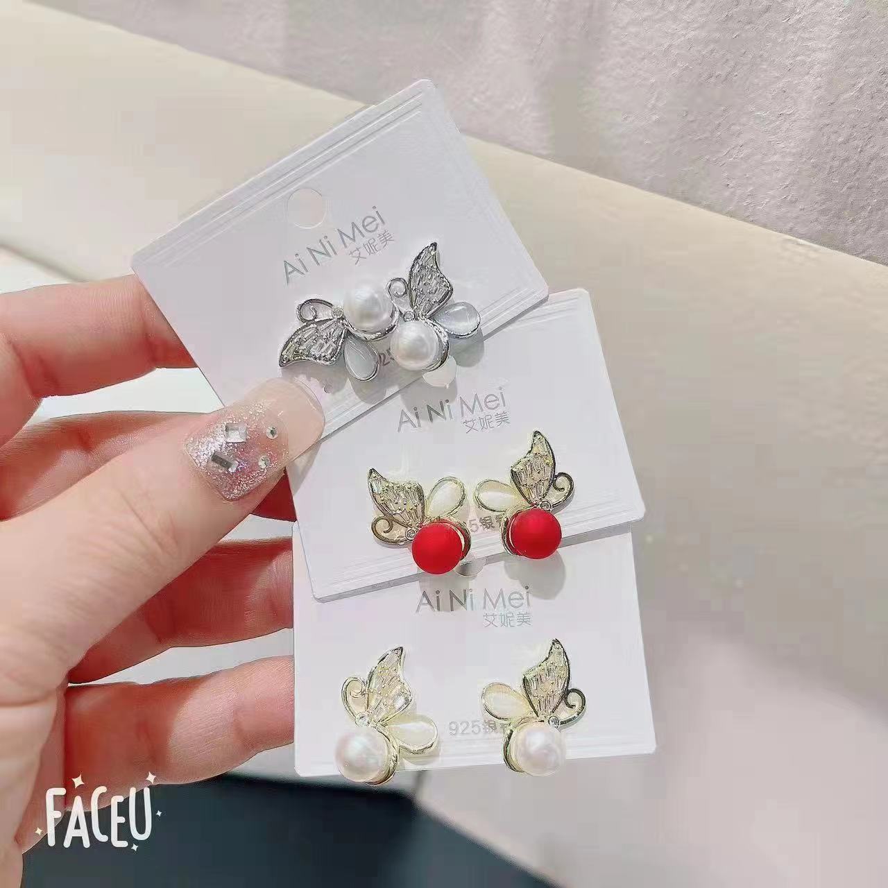 Lote de 100 Aretes Mixtos
