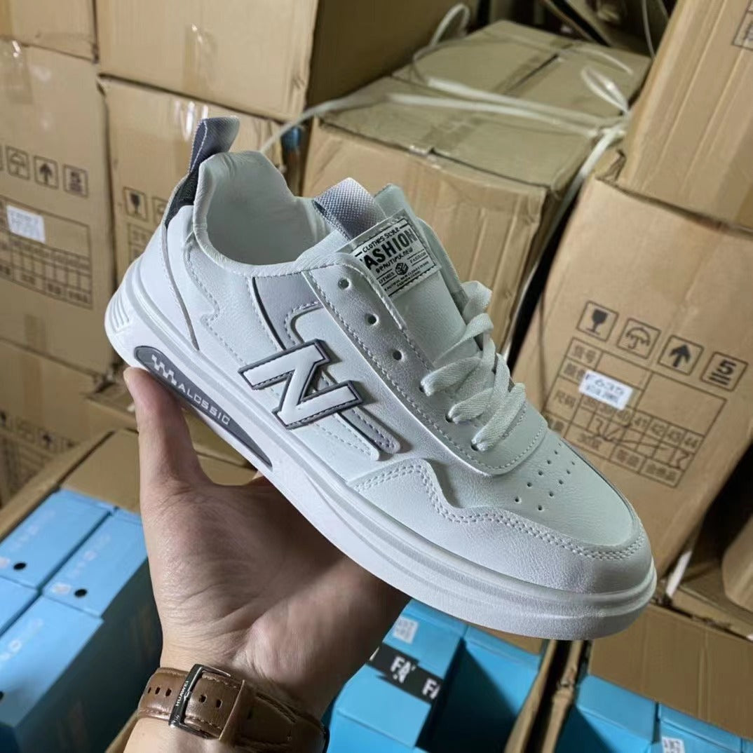 Lotes de 100 Zapatillas de Caballeros, Modelo M11106