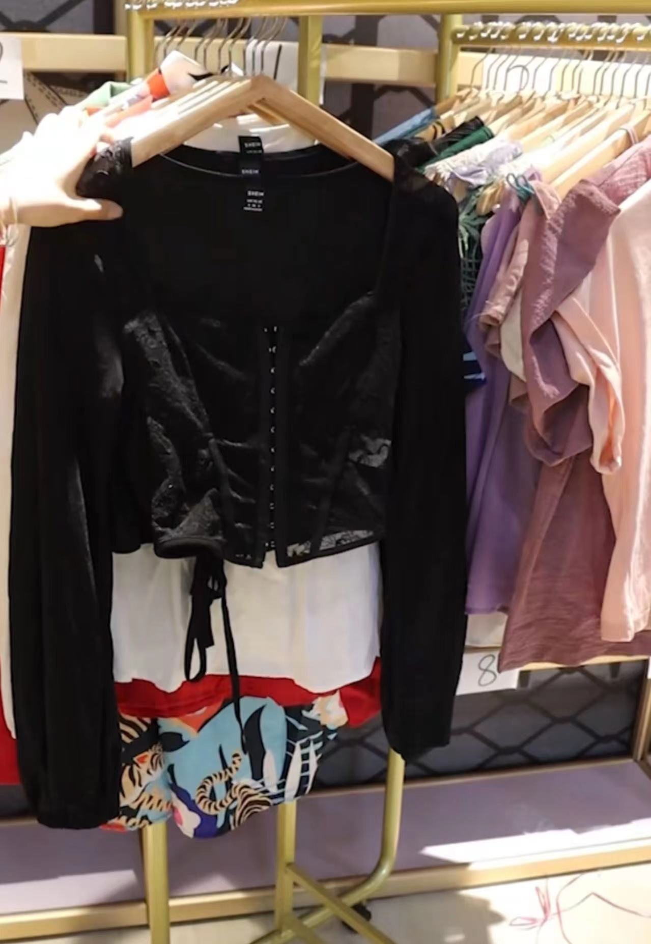 Lotes de 100 Blusas Shei