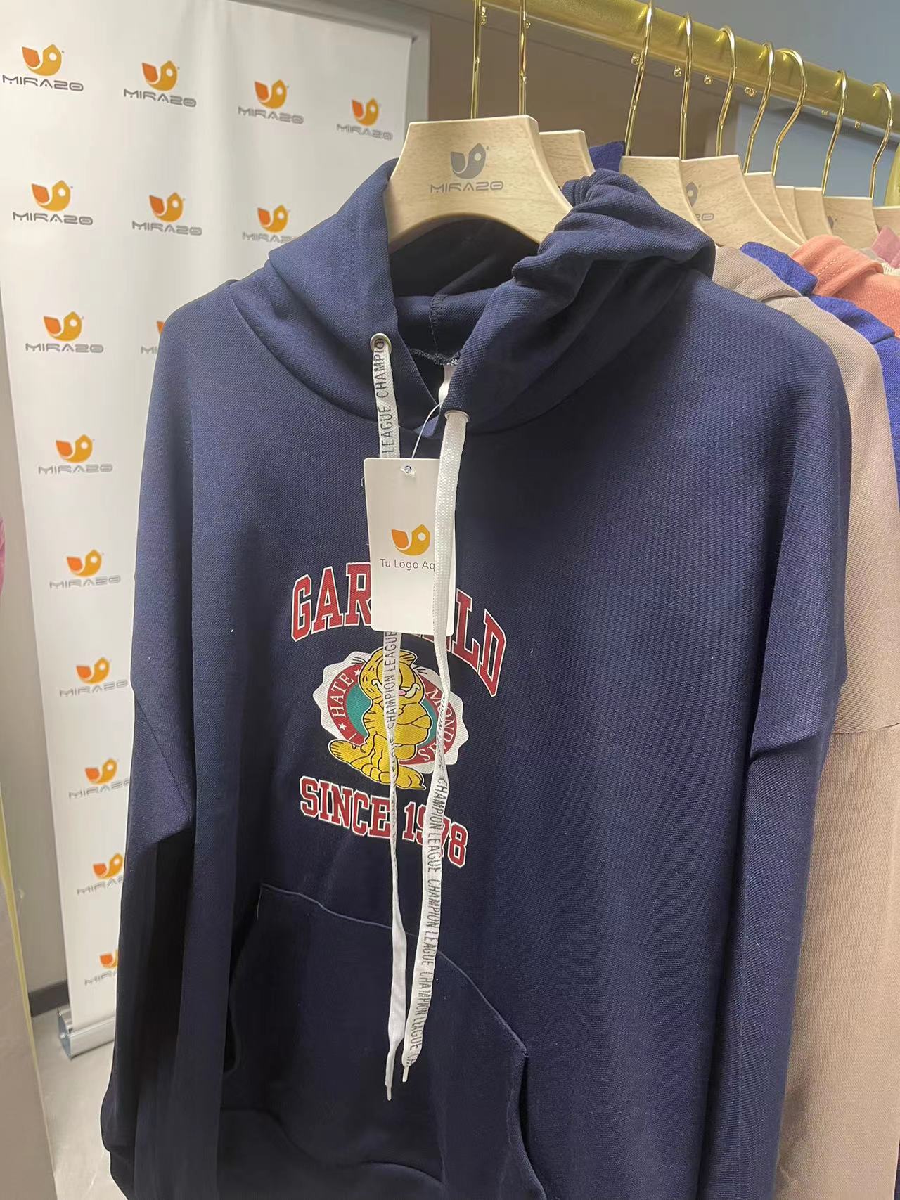 Lotes de 100 Hoodies  ($2.99 x pieza)