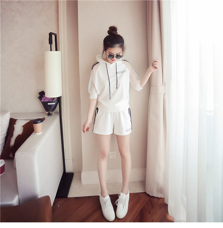 Two piece set of fashionable loose shorts