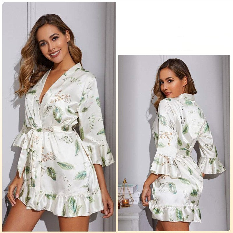 Lady's Colored Dinghe Printed Leaf-edged Pajamas