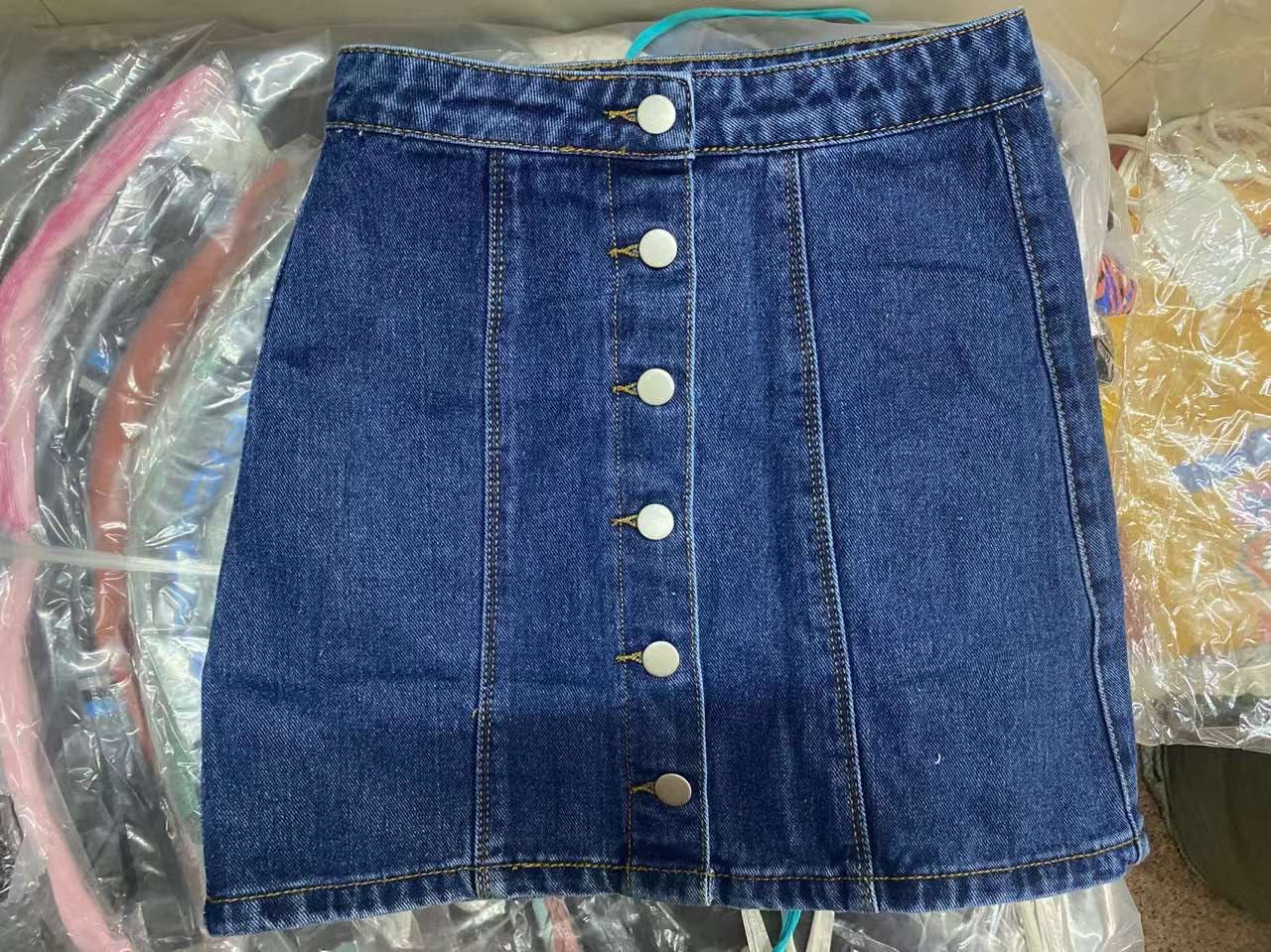 Lotes de 100 Faldas  de Damas. ($2.50 x pieza)