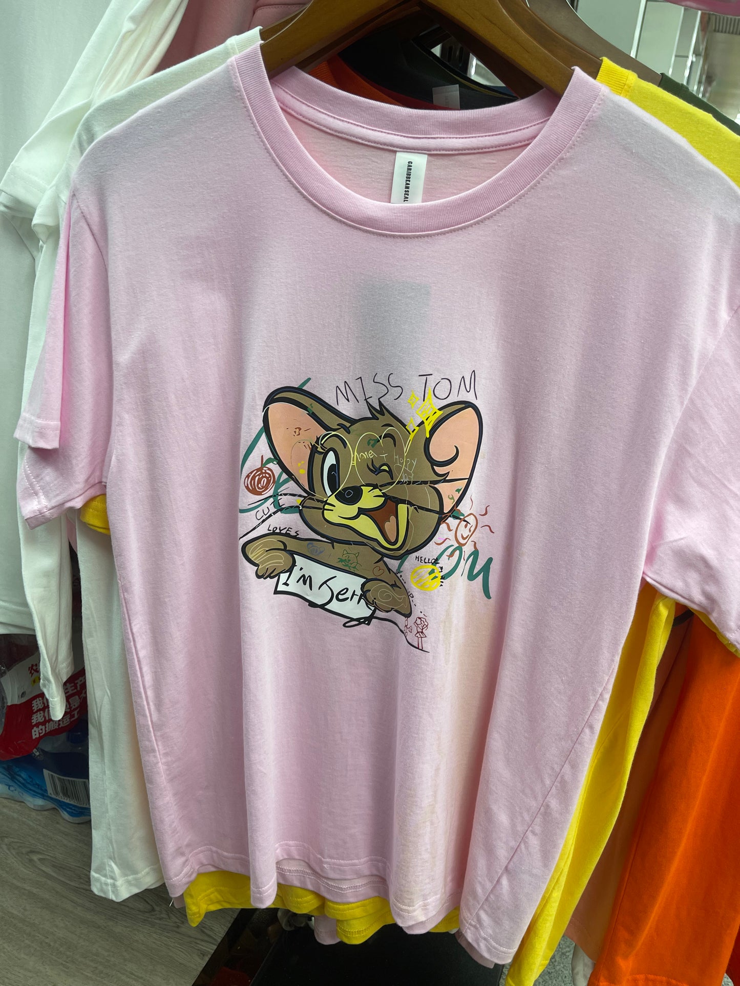 Lotes de 100 Graphic Tshirt  ($3.5 x pieza)