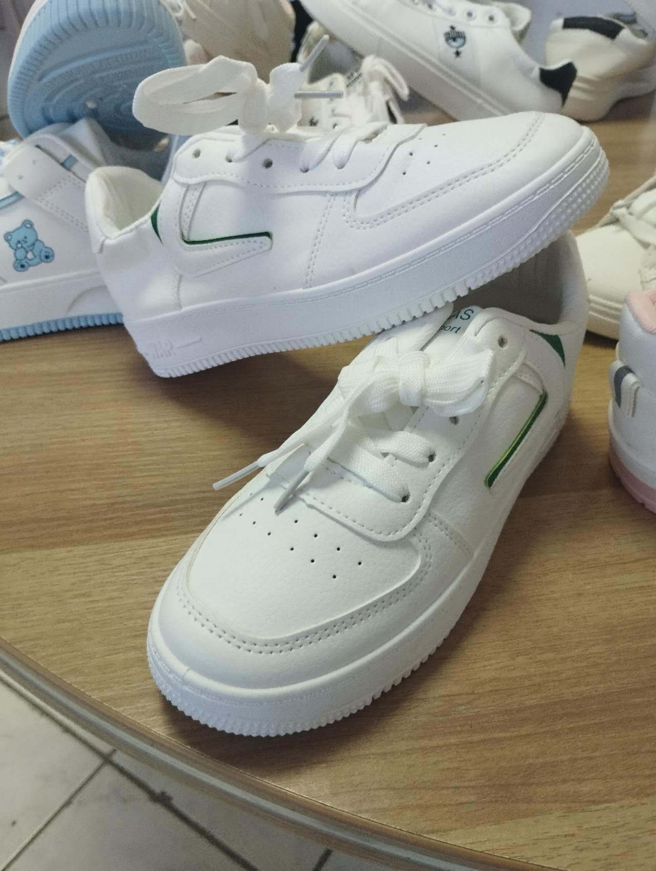 Oferta Solo para Panama / Bultos de 50 Zapatillas de Niños, Modelo N1738