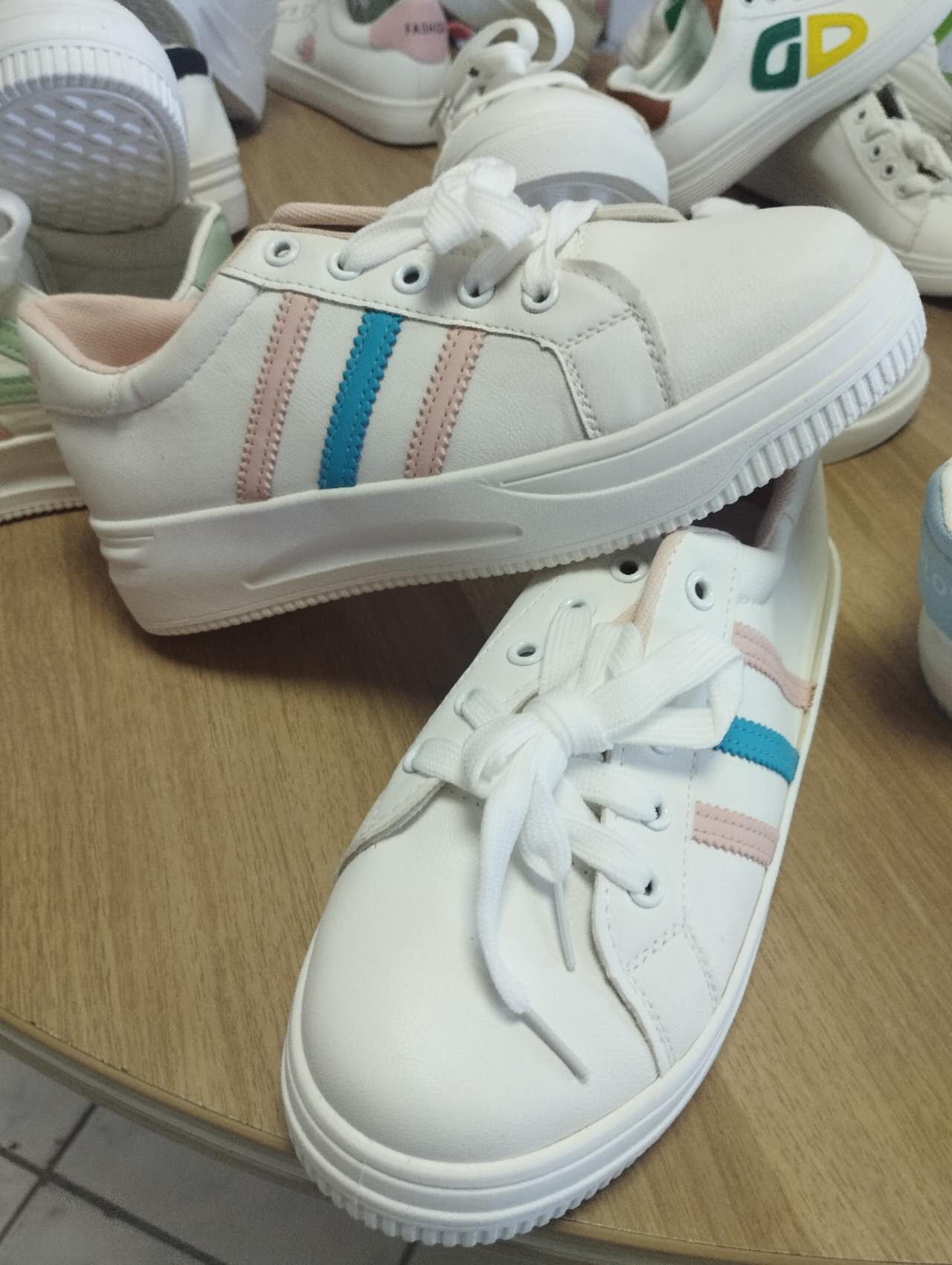 Oferta Solo para Panama / Bultos de 50 Zapatillas de Niños, Modelo N1738