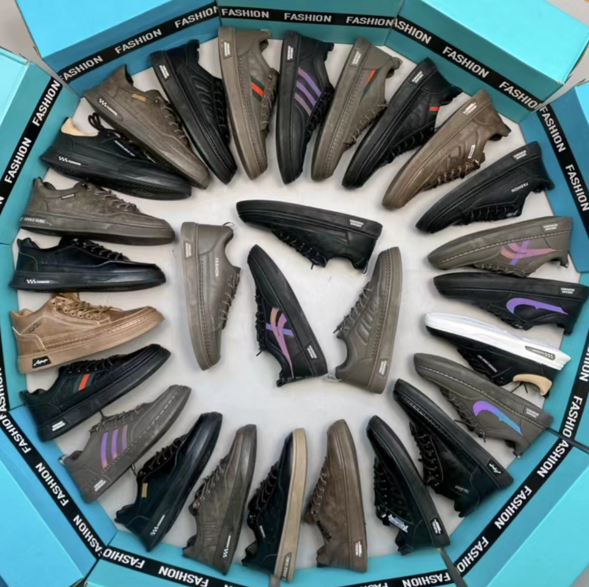 Lotes de 100 Zapatillas de Caballeros, Modelo M11221
