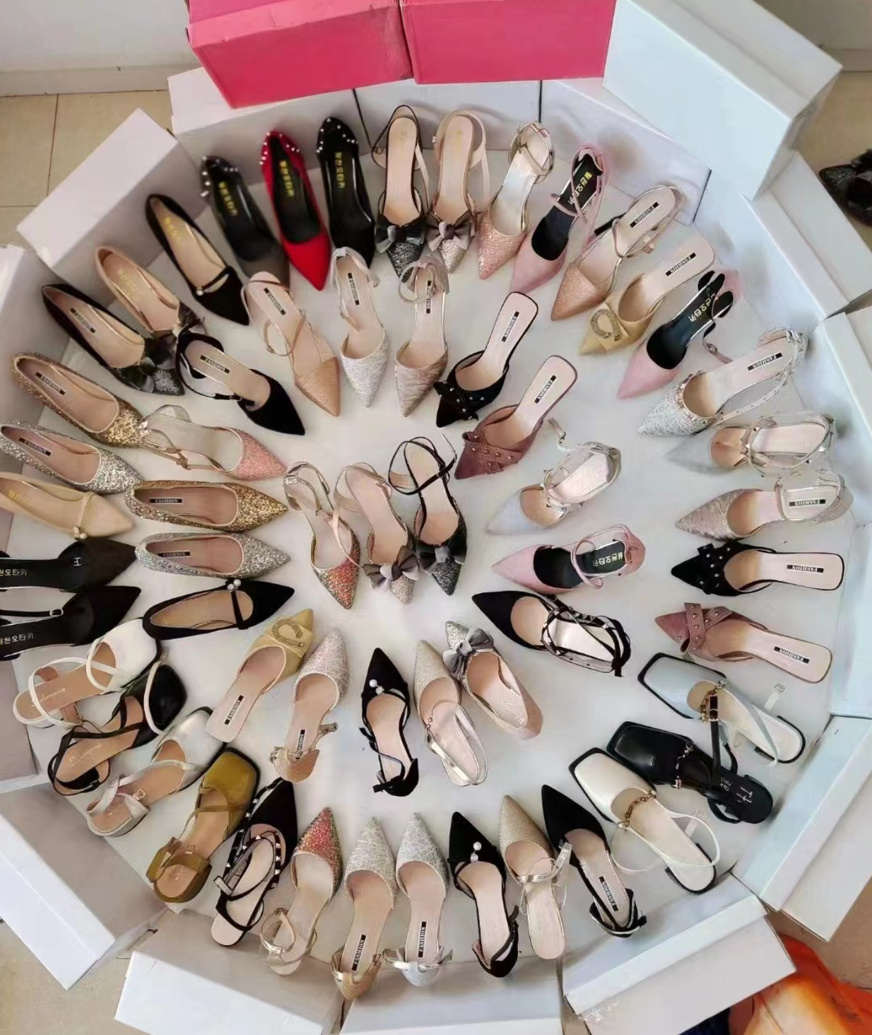 Oferta Solo para Panama / Bultos de 50 Zapatillas de Damas, Modelo WD9261
