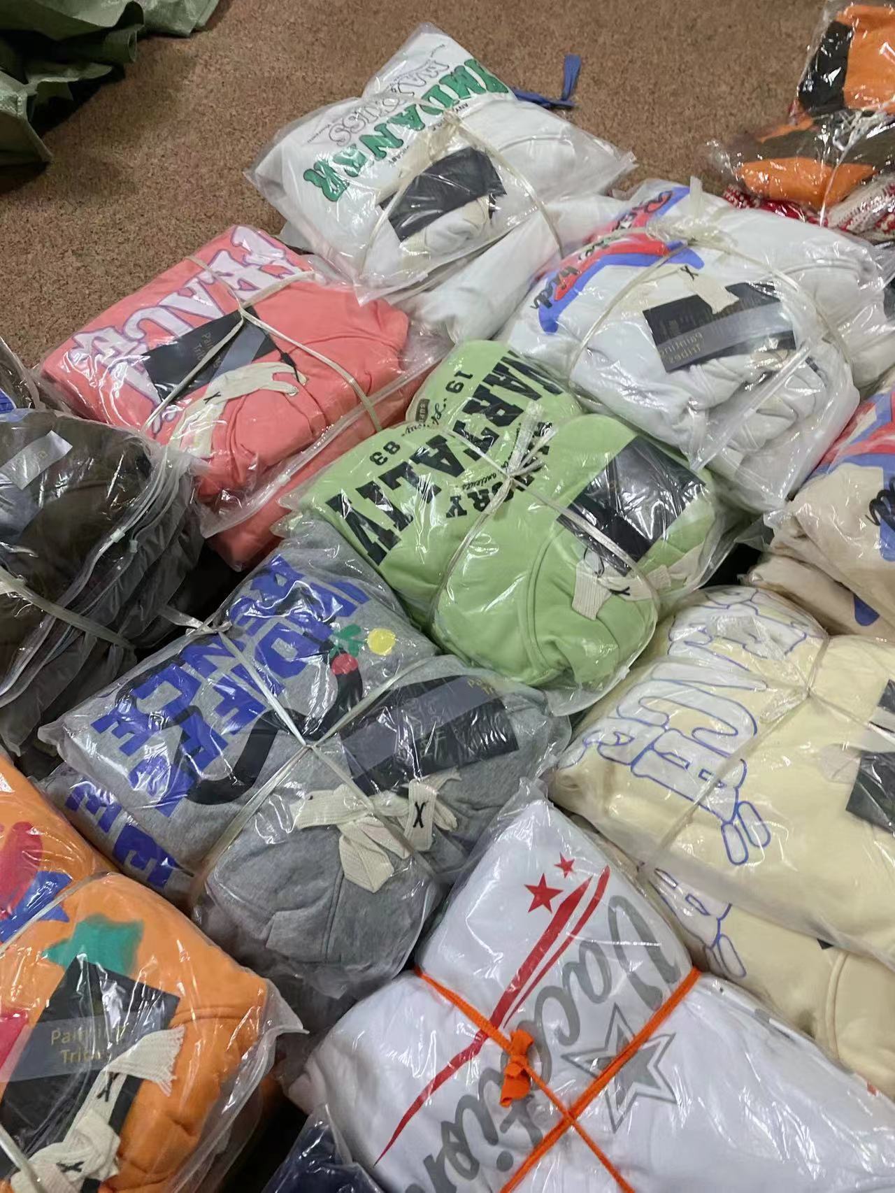 Lotes de 100 Hoodies Afelpados  ($5.49 x pieza)