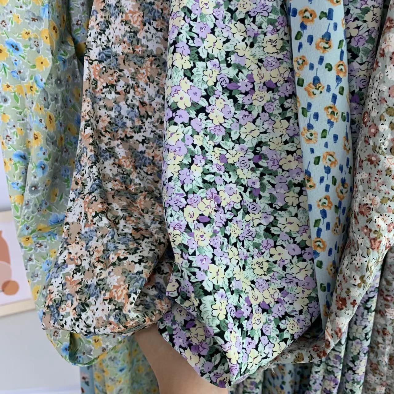 Lotes de 100 Vestidos Floreados ($2.99 x pieza)