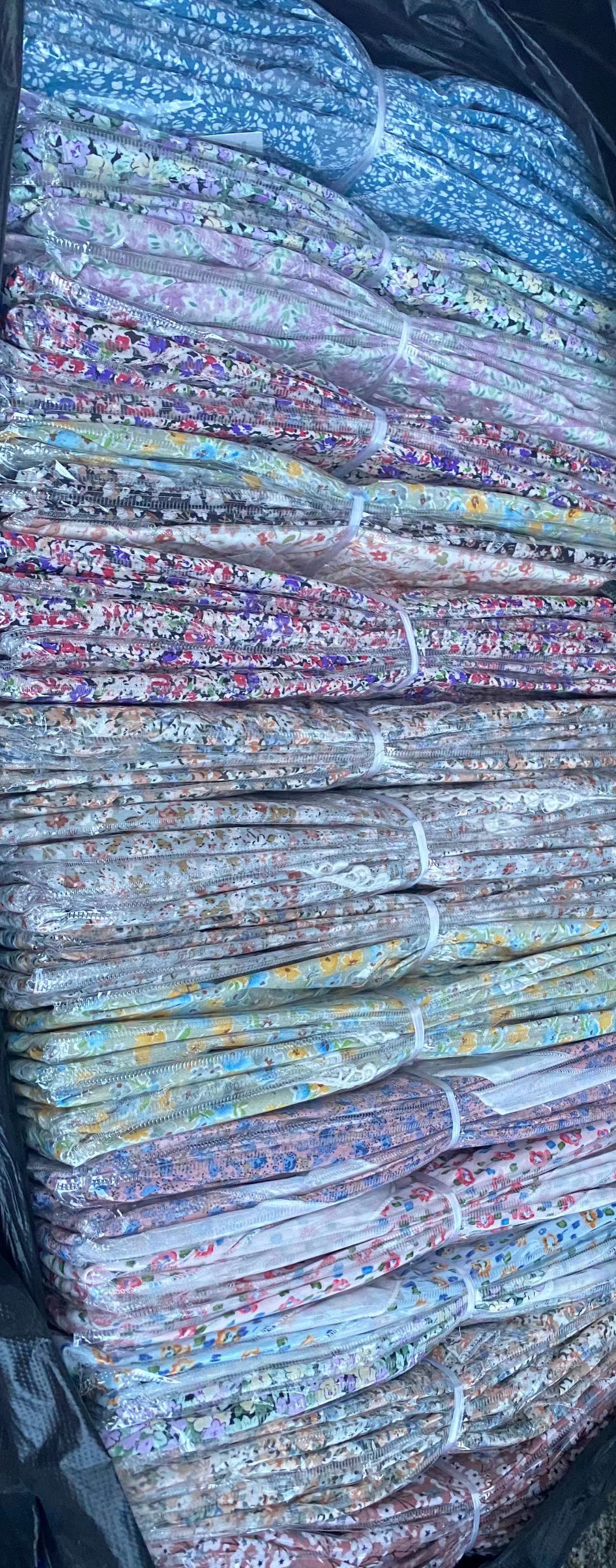 Lotes de 100 Vestidos Floreados ($2.99 x pieza)