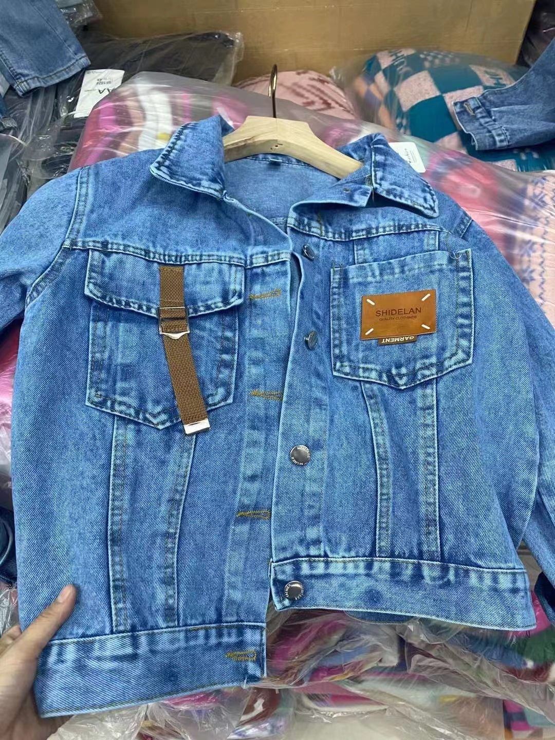 Lotes de 100 Chaquetas Denim ($2.99 x pieza)
