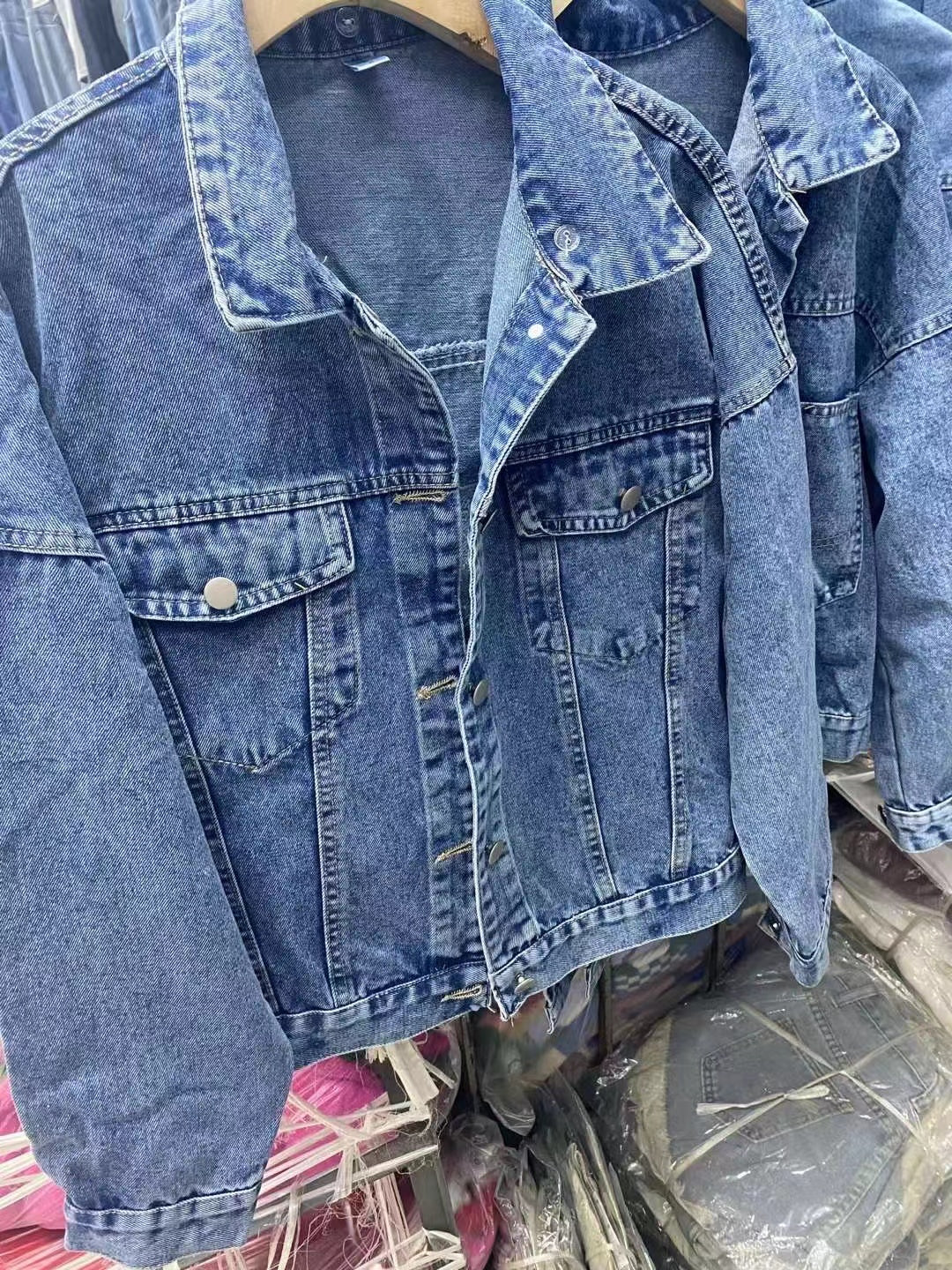 Lotes de 100 Chaquetas Denim ($2.99 x pieza)