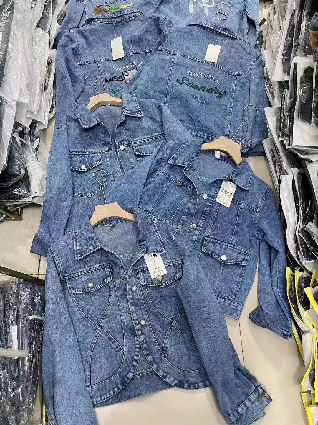 Lotes de 100 Chaquetas Denim ($2.99 x pieza)