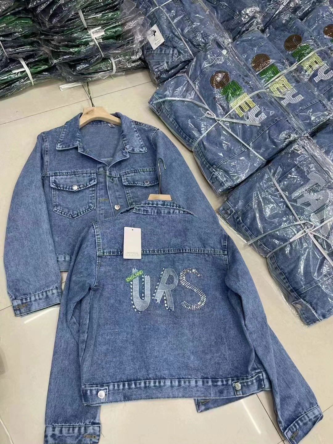 Lotes de 100 Chaquetas Denim ($2.99 x pieza)