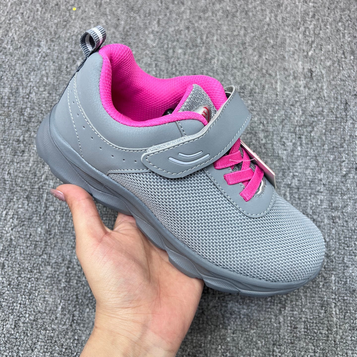 Lote de Zapatos Deportivos L542 para Hombre y Mujer – Caja 40 Pares