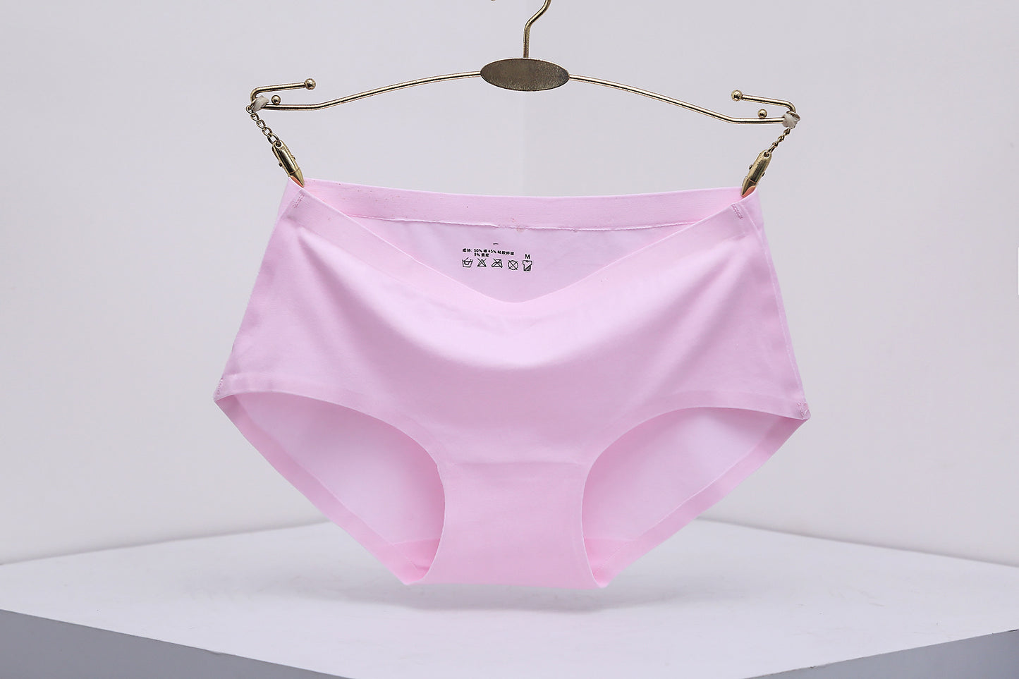 One Piece Seamless Women's Underwear Mid-waist Sexy Cotton Briefs