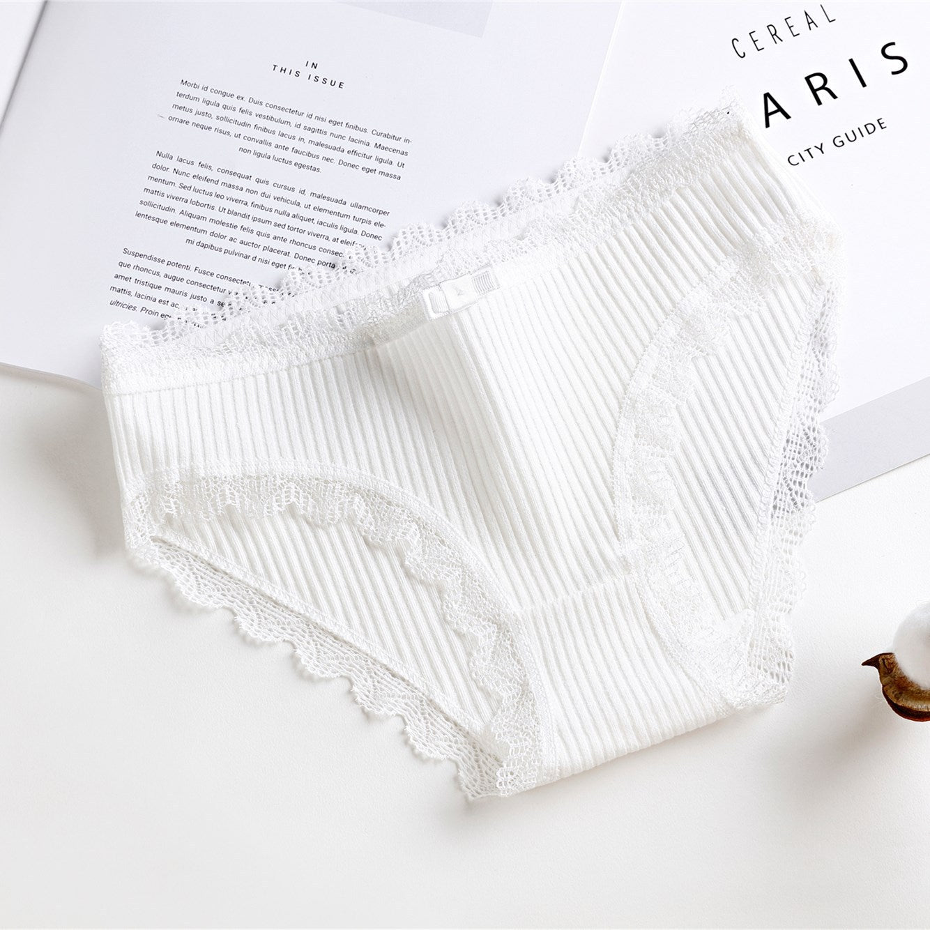 Thread Princess Low-waist Briefs With Cotton