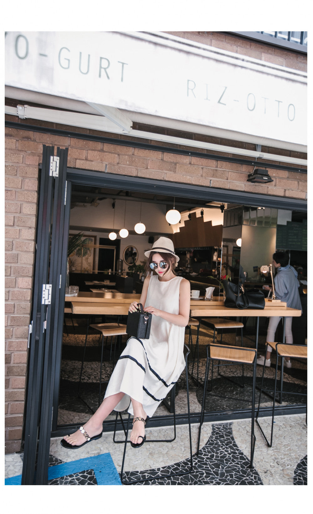 Loose Black And White Striped Sleeveless A-line Skirt With Big Swing Dress Temperament