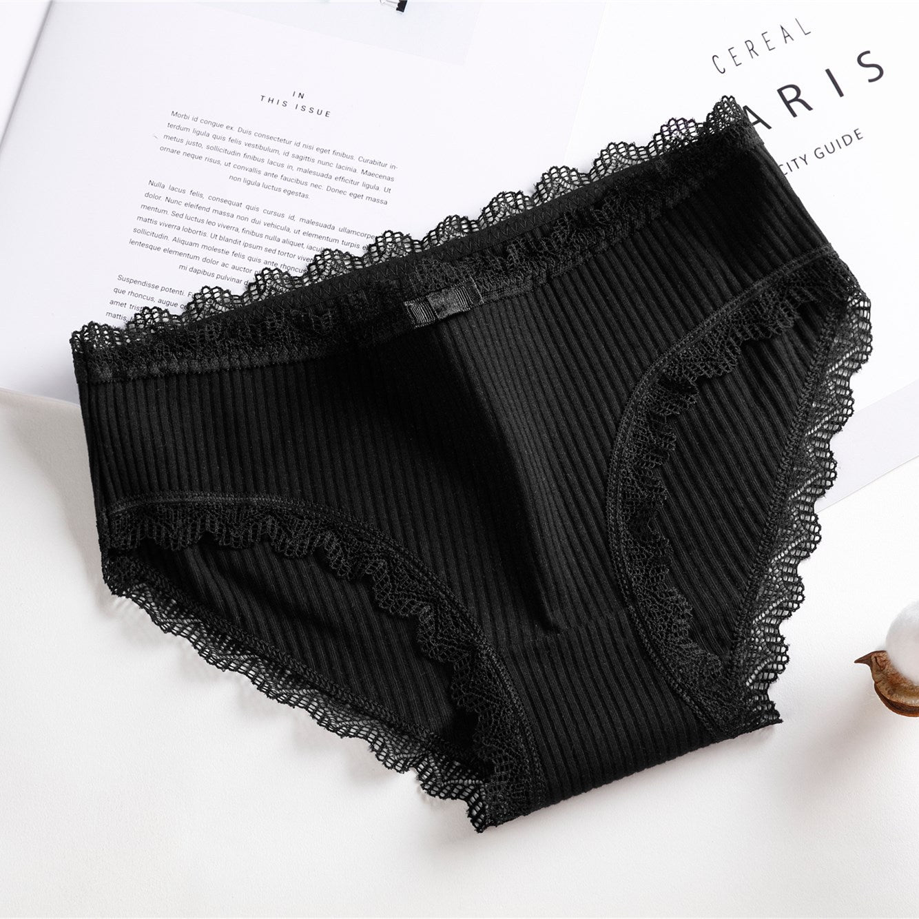Thread Princess Low-waist Briefs With Cotton