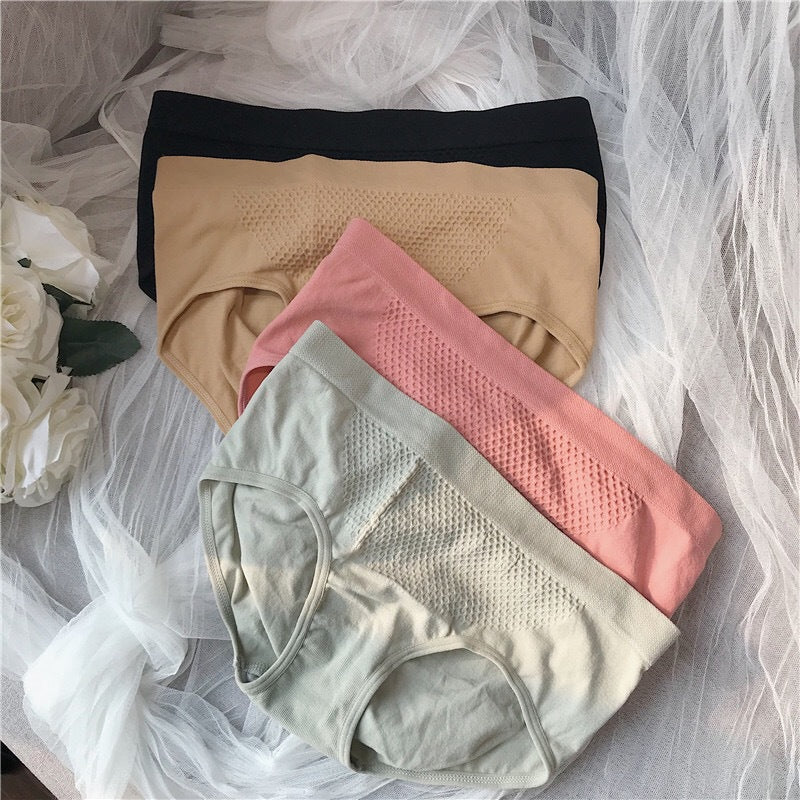D Honeycomb Mid-waist Slim-fit Hip-lifting Breathable Physiological Girl Underwear
