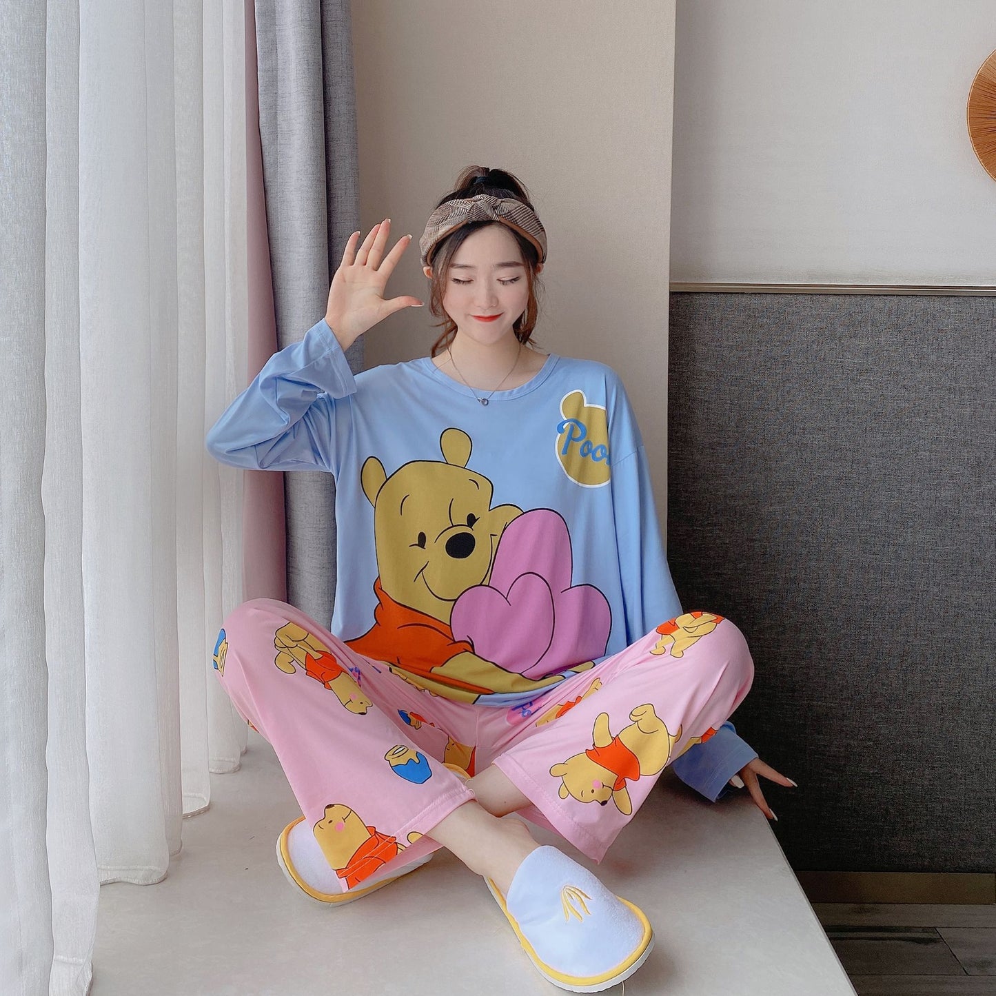 Outer Cartoon Pajamas Women's Short-sleeved Trousers  Polyester Fiber Home Service Two-piece Suit